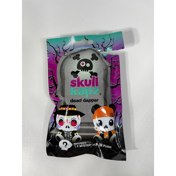 Skull Kapz Dead Dapper 4.5" CUBZ Mini Plush Clip-On - Picture 8 of 10